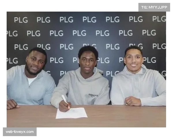 利物浦青训球员考迪500场里程碑战受伤，门线救险后送医